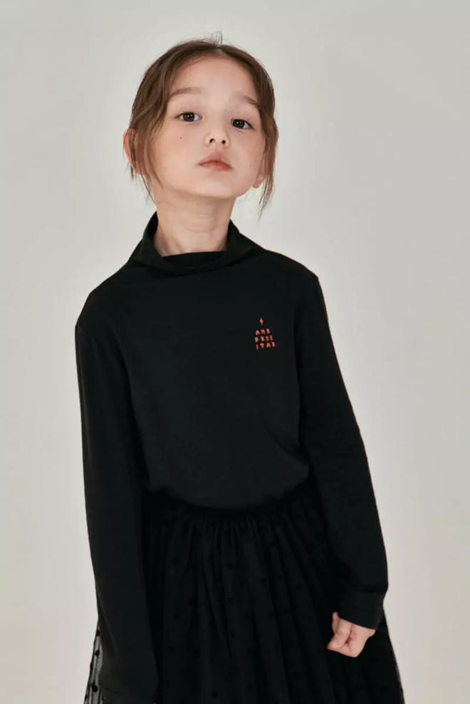 Free Star Turtleneck - Black