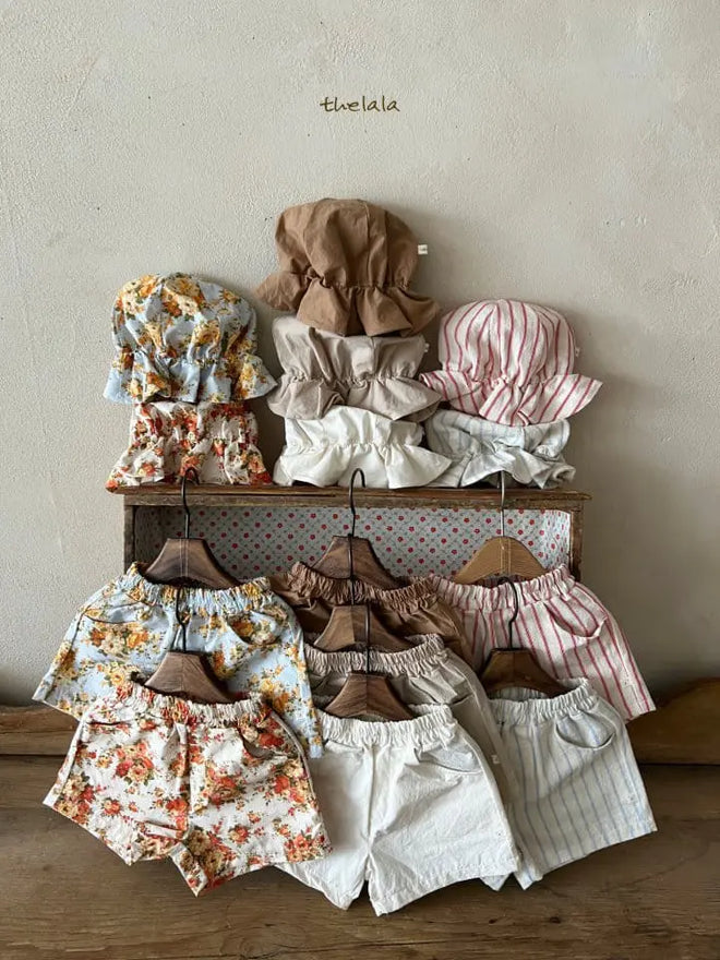 Latte Shorts - Red-line