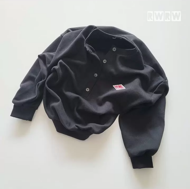 Button Sweatshirt - Black