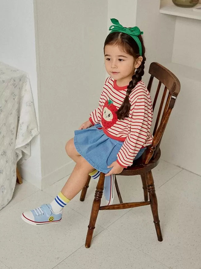 Strawberry Tee -red