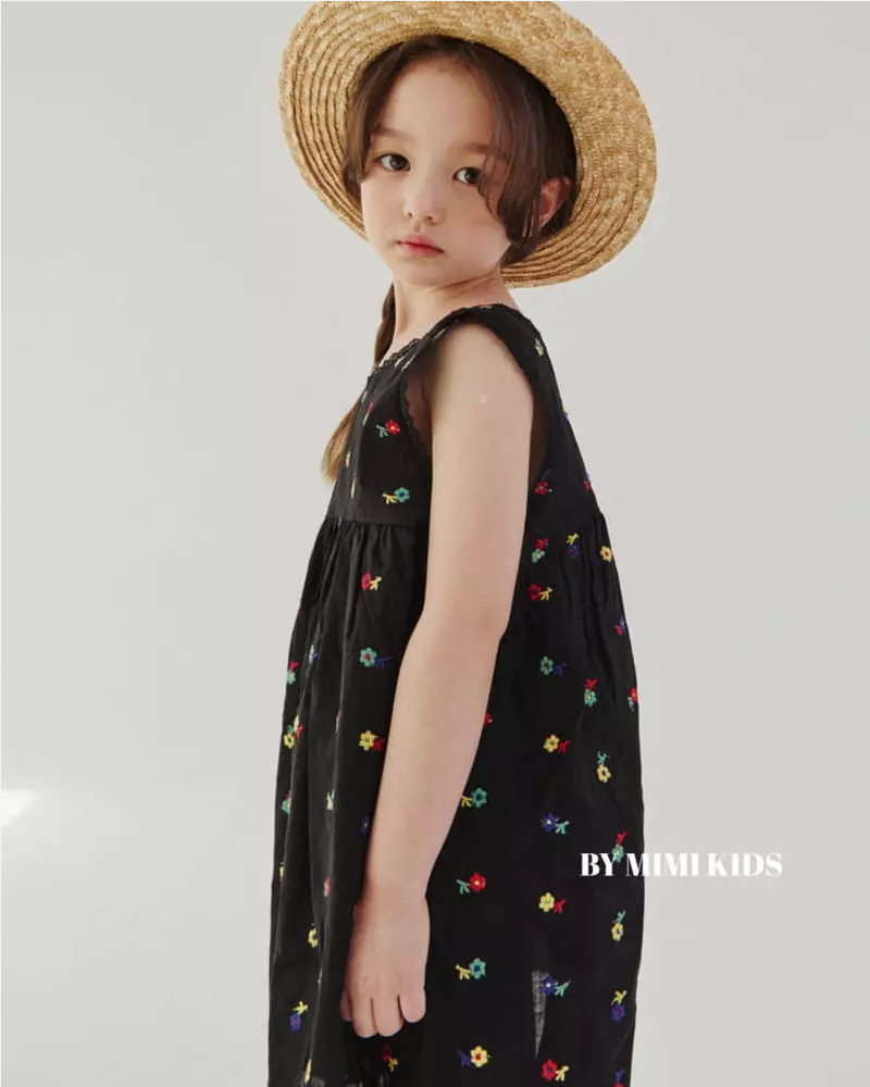 Black Floral Embroidery Jumper