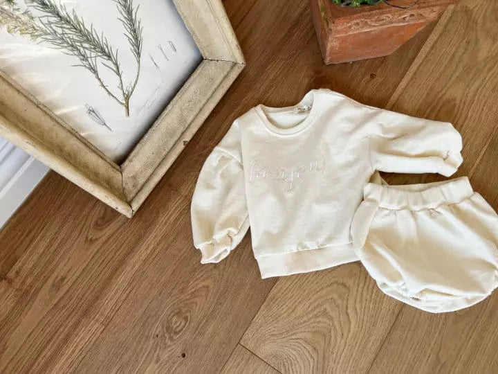 Bonjour Ivory Sweat Set