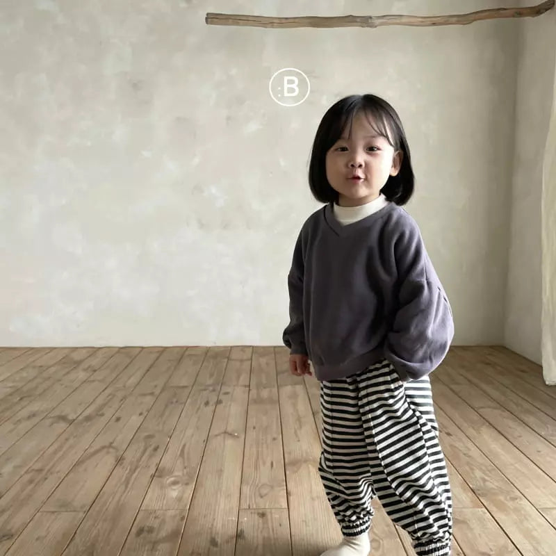 V Charcoal Sweat