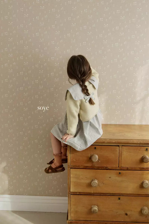 Striped Bows