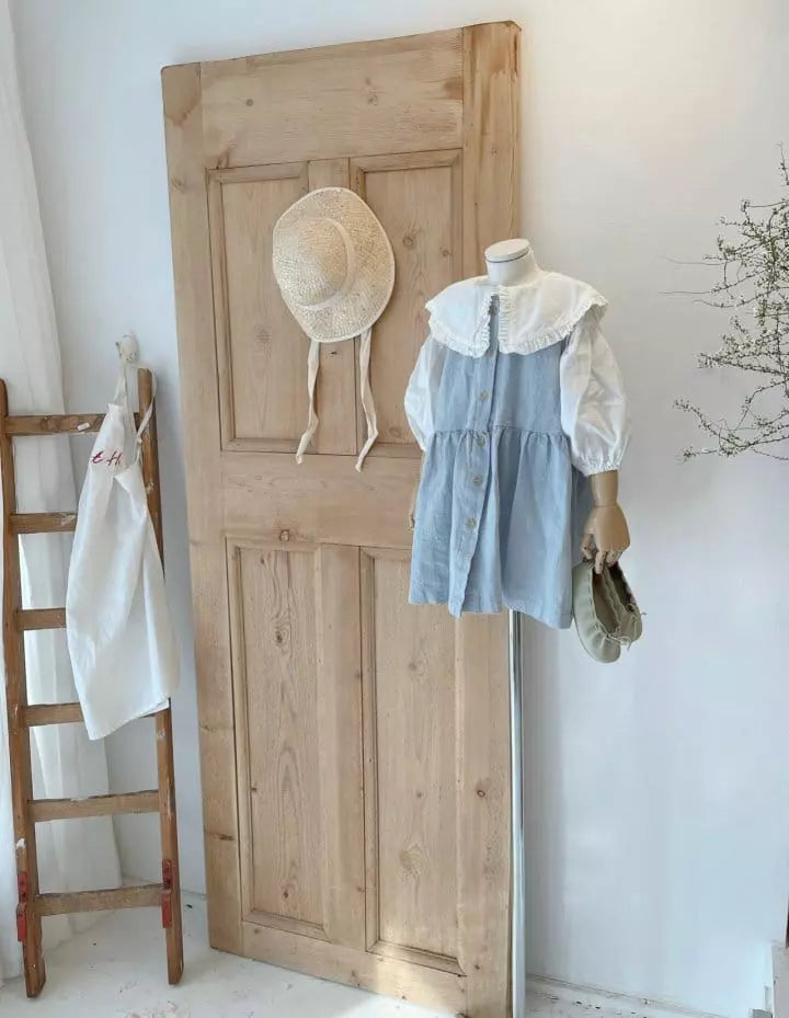 Light Blue Sleeveless Jumper